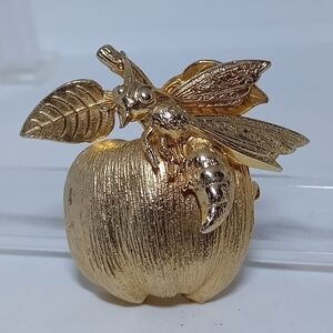 * vintage Accessocraft gold tone apple with bee pin brooch